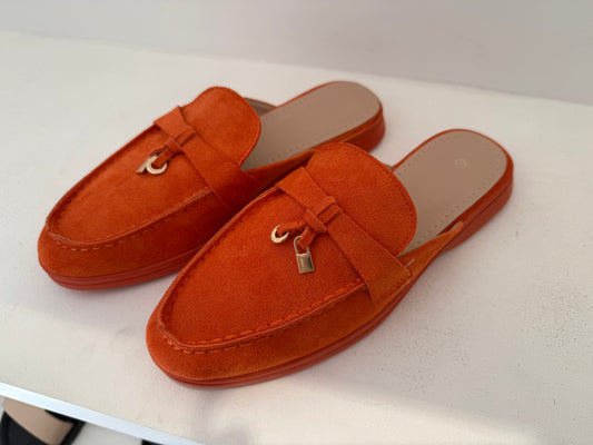 Mules (orange) taille petit prendre taille au dessus